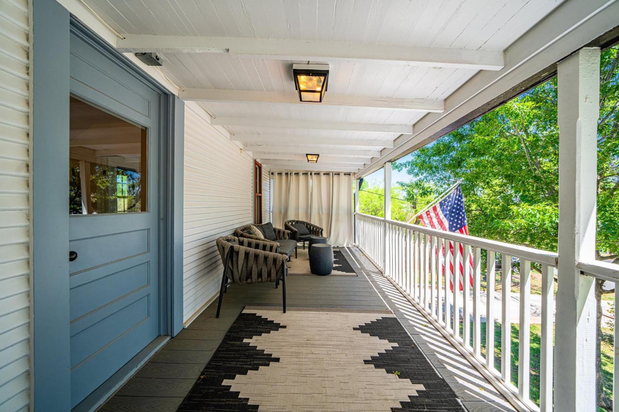 Katarina Haus - Hot Tub & Fire Pit Vila Fredericksburg Exterior foto