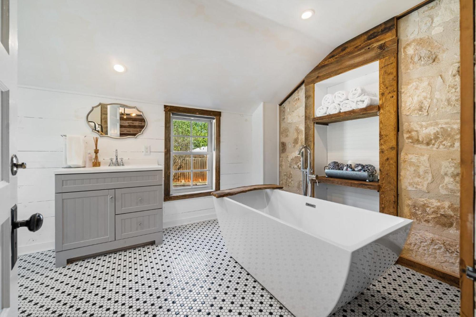 Katarina Haus - Hot Tub & Fire Pit Vila Fredericksburg Exterior foto