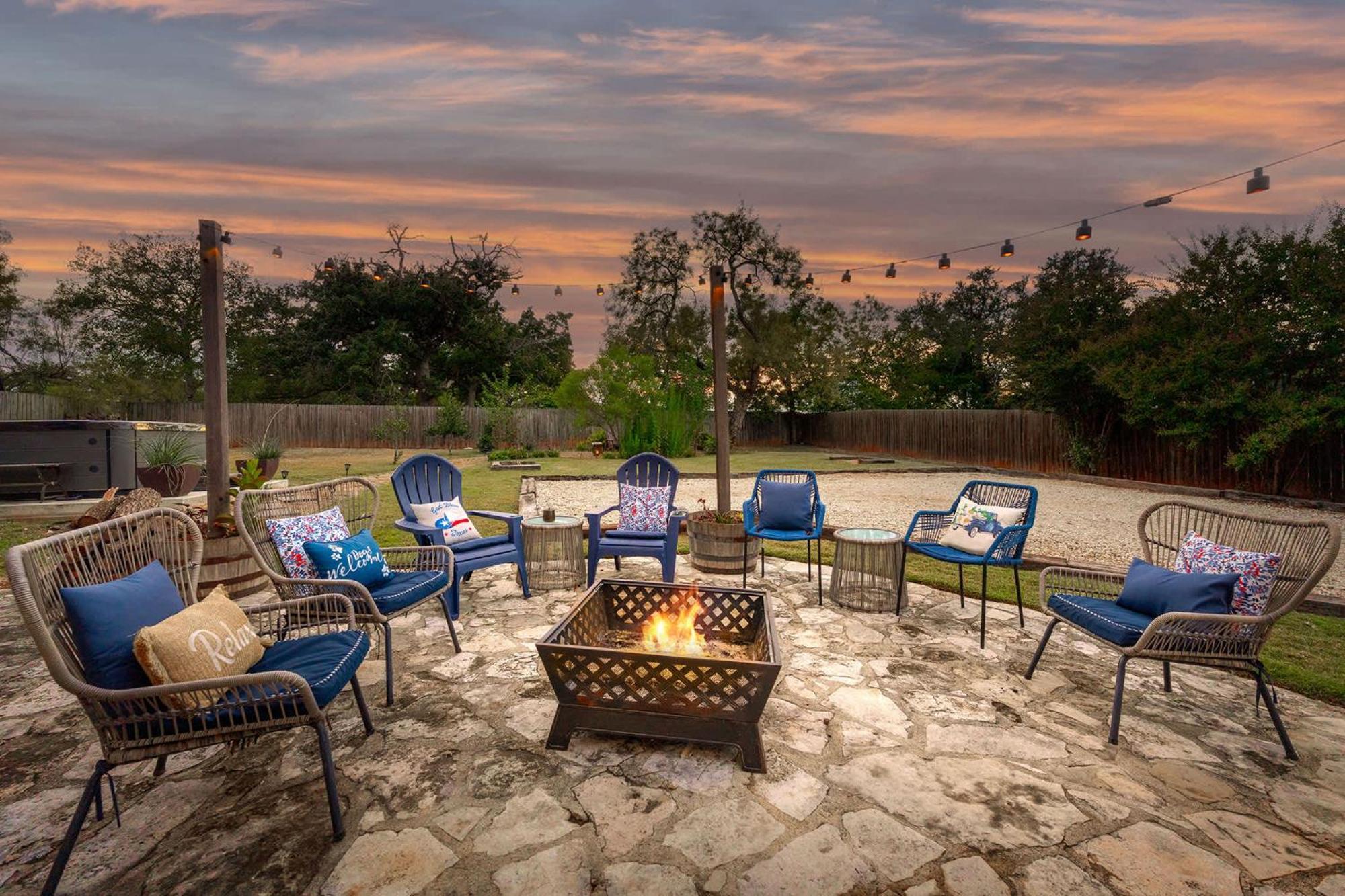Katarina Haus - Hot Tub & Fire Pit Vila Fredericksburg Exterior foto